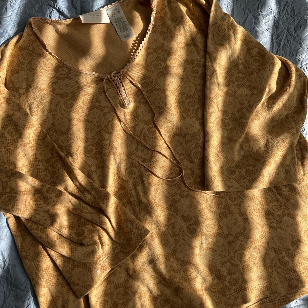 Women's mustard yellow top